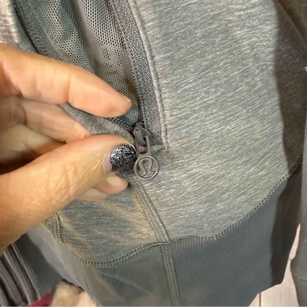 Lululemon Daily Practice Jacket - Picture 6 of 12